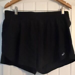 NWT aasics running Shorts Size Large